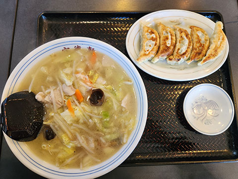 中華料理 宝徳軒