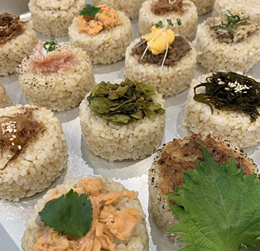 おむすびと味噌玉の店COROCORO