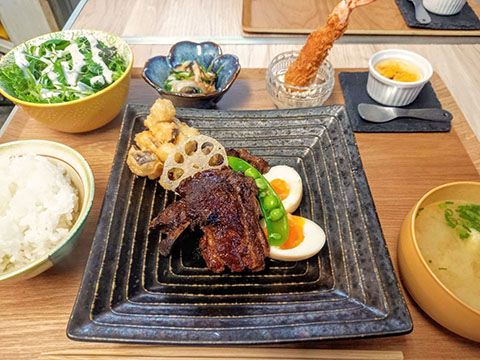 Bon Bon Kitchen