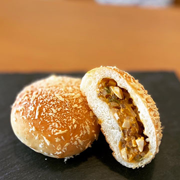 Bakery cafe Pulla