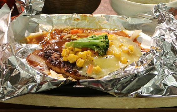 肉処ゼロハチ