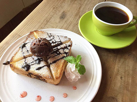 カエルかえるカフェ小川町店