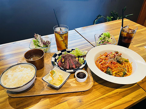 加藤友三郎商店 角打ち