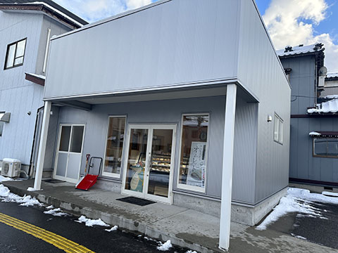 フジイ菓子店