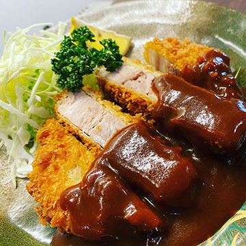 麦とろ、とんかつ東京どん平