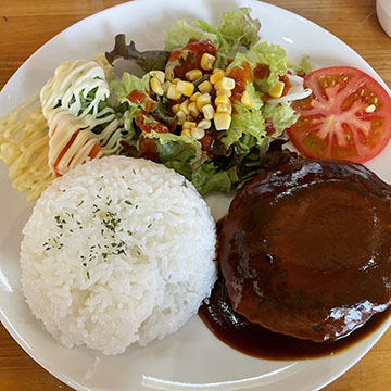 M’s kitchen