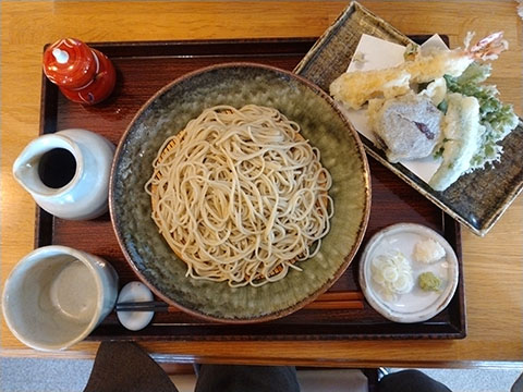 石臼挽手打そば 満月