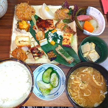 GOHANYA 灯