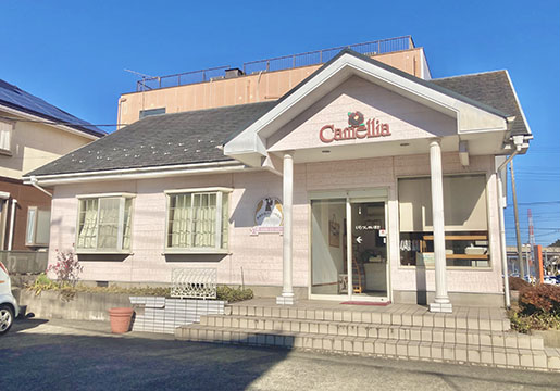 みさと台のパンや カメリア