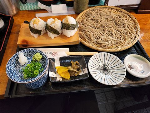 あずみの庵本店