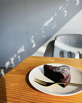 BLUE BEAT BLADE CAFE