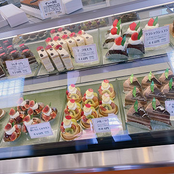 お菓子の店 メープル