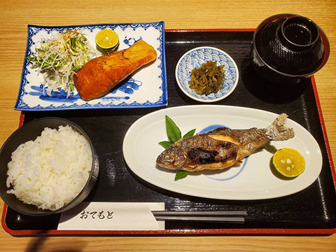 川魚料理ドライブイン香魚