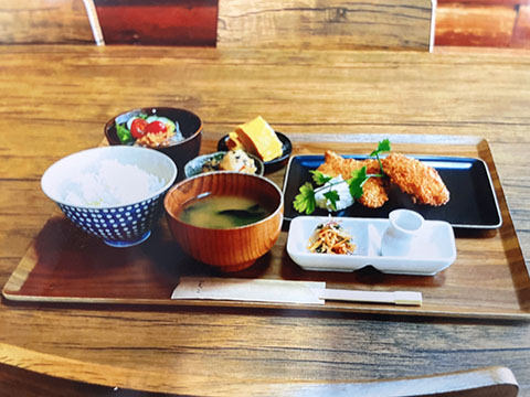 食堂 cafe 山っ子