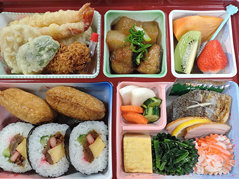ランチ&喫茶 プロペラス