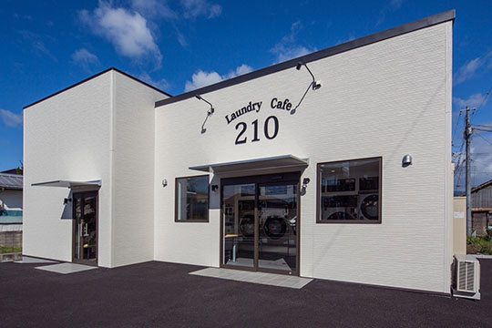 LaundryCafe 210
