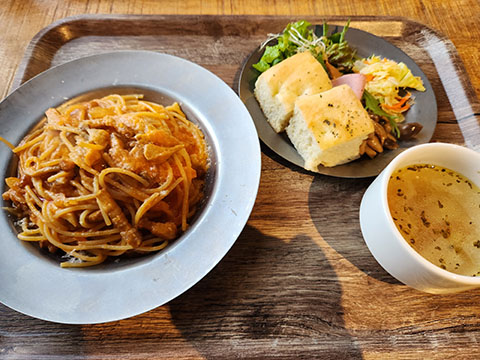 飯塚克巳
