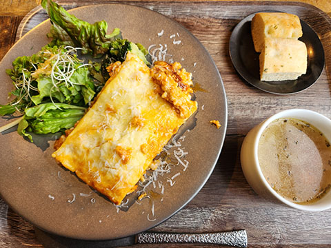 飯塚克巳
