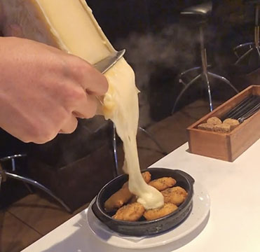 ダイニングバー 9(ナイン)