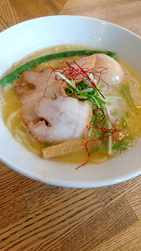 らぁ麺道場    鷹の爪