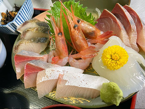 ドライブインやまだ