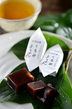 湯六庵