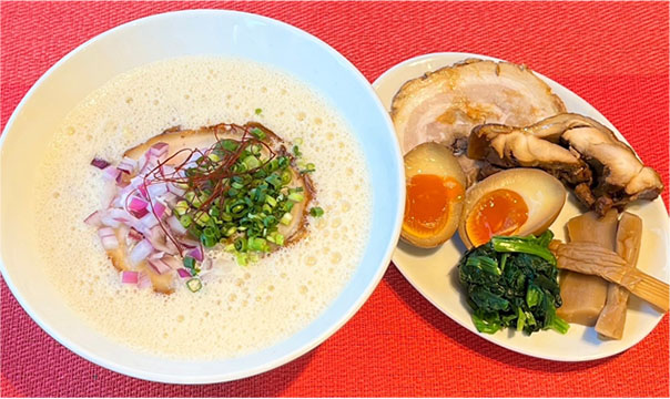 鶏白湯らーめん叶