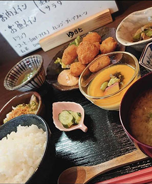 ごはん堂ゆらと