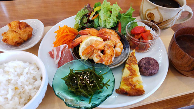 cafe Mon