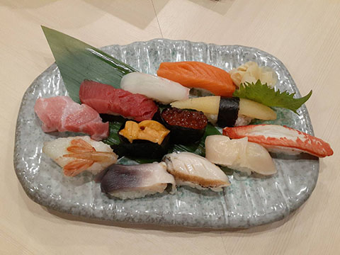 すし 中村