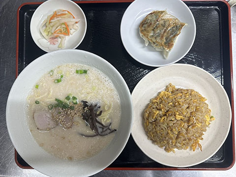 味楽亭(中華麺食堂)