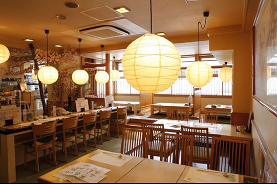魚八庭