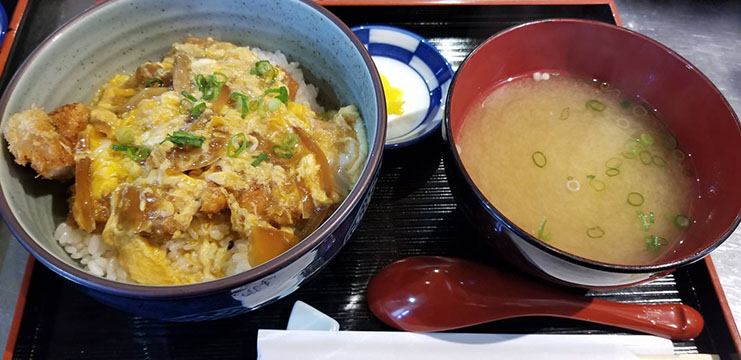 阿じ与志