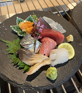 豚と魚 藍カタ