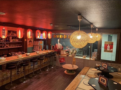 レトロ酒場カラクリ