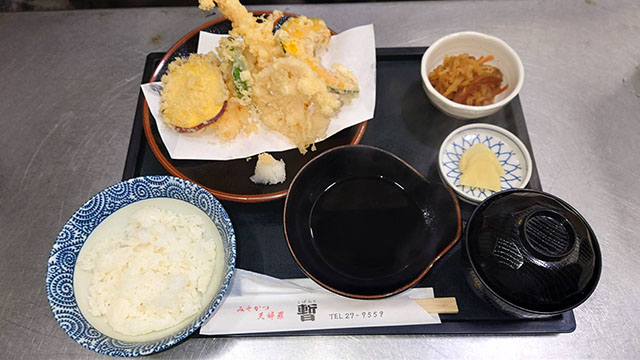 味処 暫