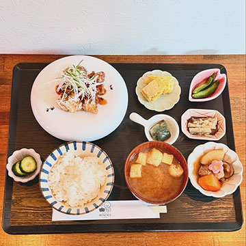 御料理屋&茶房 BENZIEE