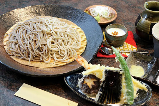 石臼挽き手打ち蕎麦 神楽屋