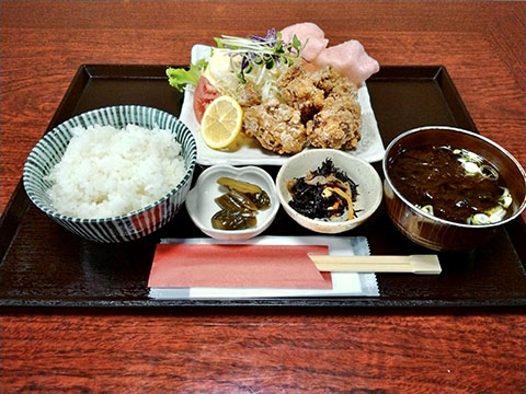 お食事処すずきや