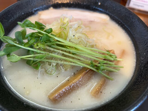 麺屋鳥見本