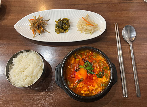 韓国料理 美味苑