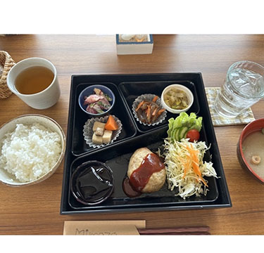 NPO法人 ひだまり工房 カフェ&ベーカリー みもざ