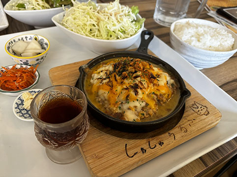 歯のいらないハンバーグ シュシュウルフ