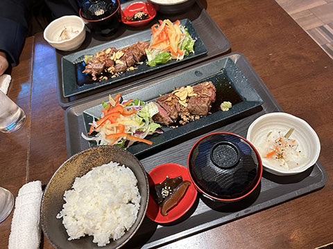 肉ばっかやん食堂