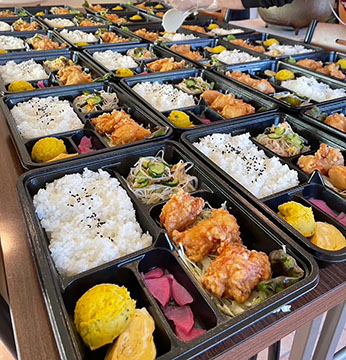 えがおの広場