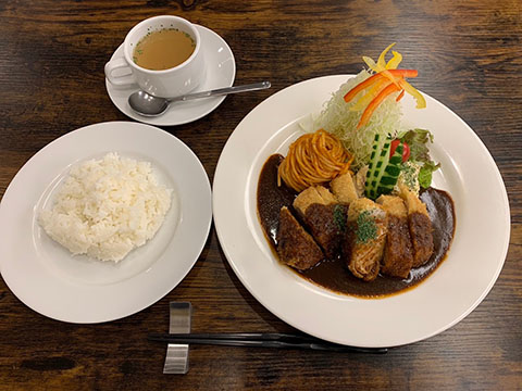 洋食グラッチェ