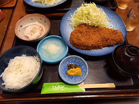 とんえび
