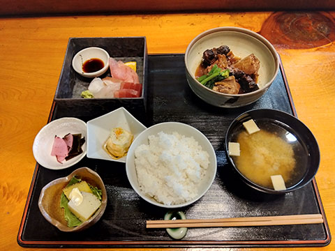 春夏秋冬 季節料理 四季亭