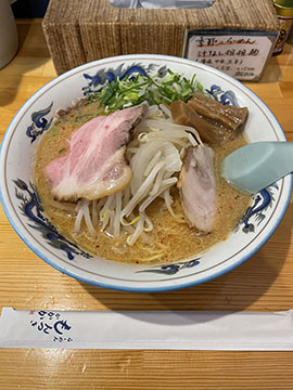 らーめん もんつき かかか