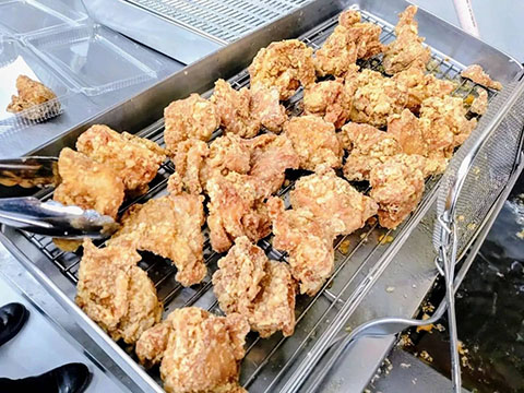 大分からあげ わん 伊丹店